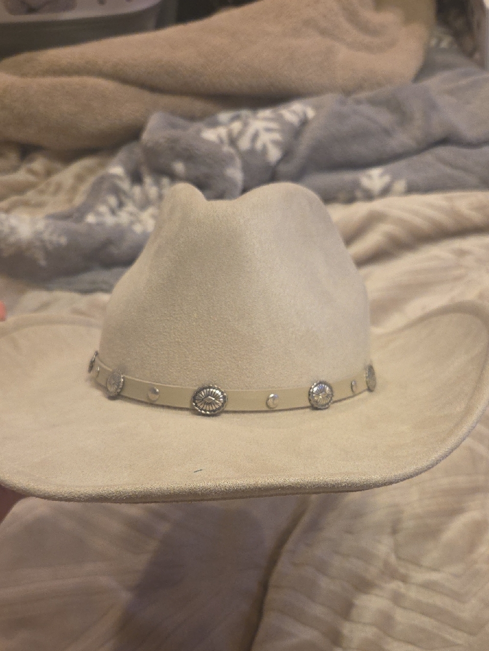 Universal Thread Beige Cowboy Hat with Silver Conchos